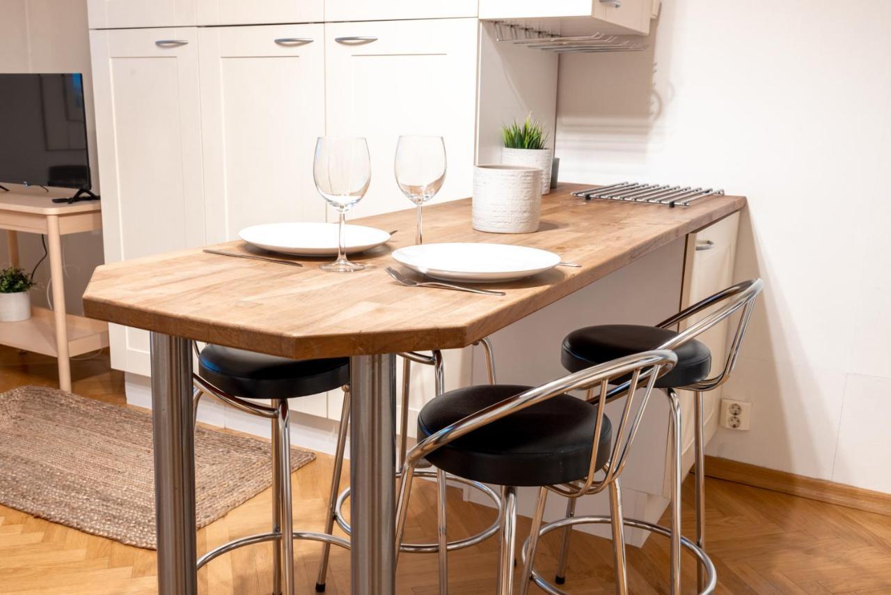 2Ndhomes Cozy & Compact Top Floor Studio In Erottaja Helsinki Exterior foto